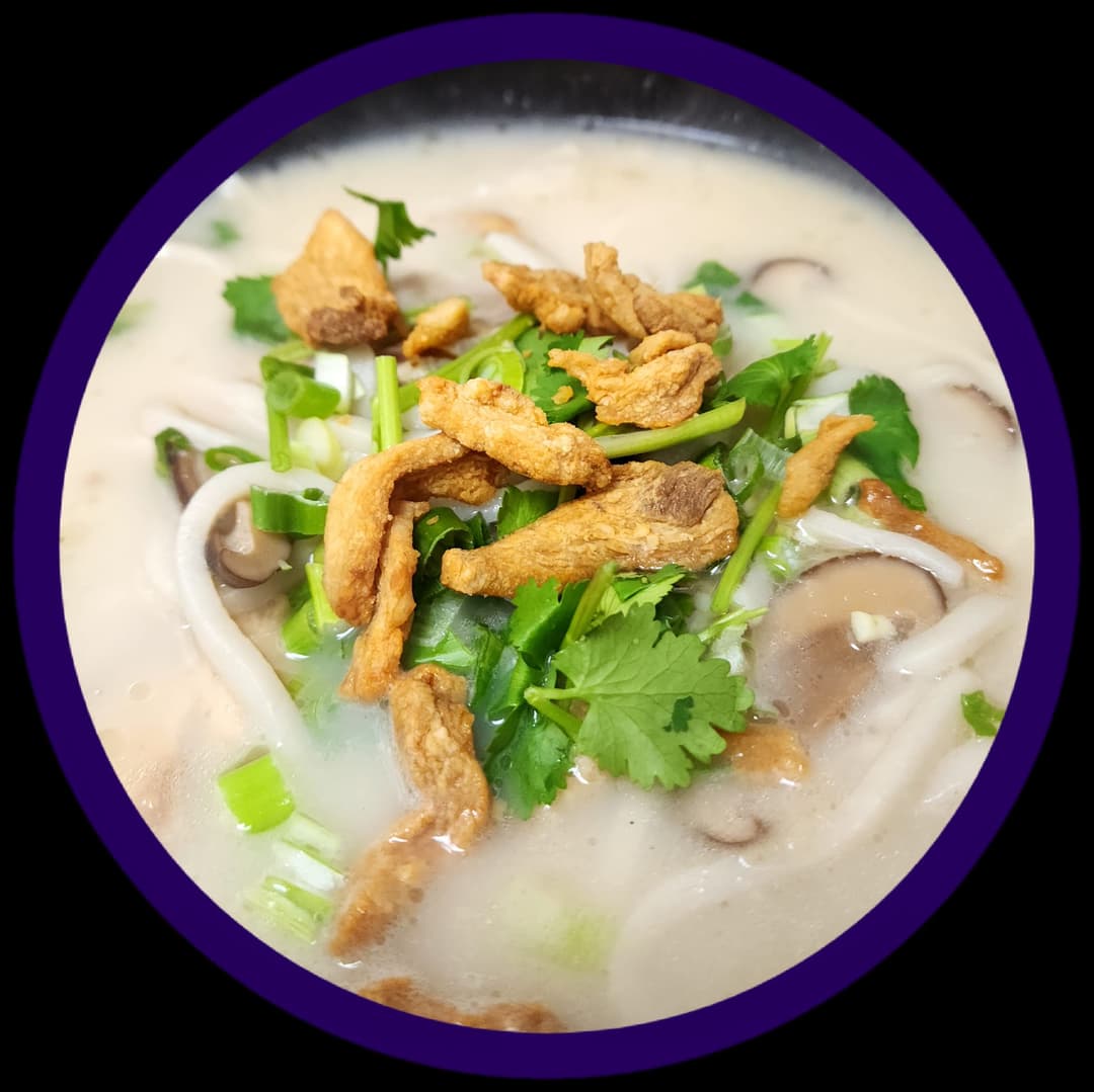 Noodle in Soup with Crispy Pork Lard